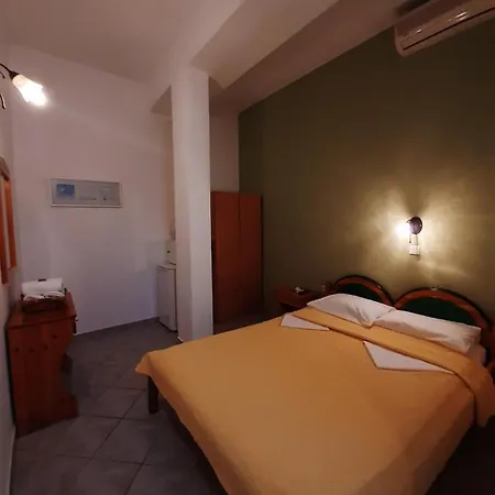 Nyaraló Paraga