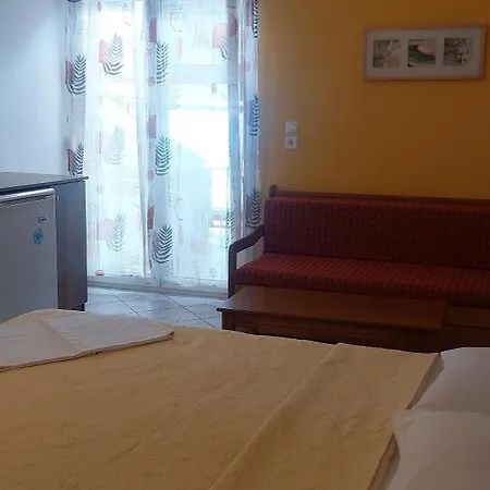 Nyaraló Paraga *