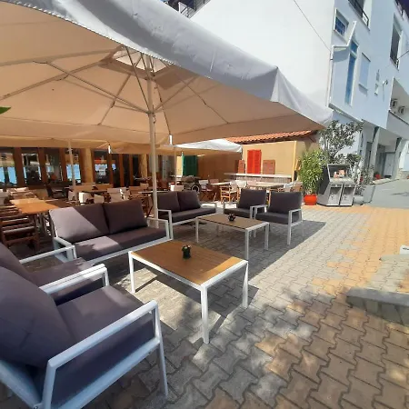 Дом отдыха Paraga Пефкари