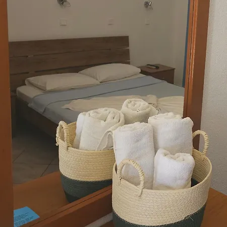 Semesterbostad Paraga Pefkari